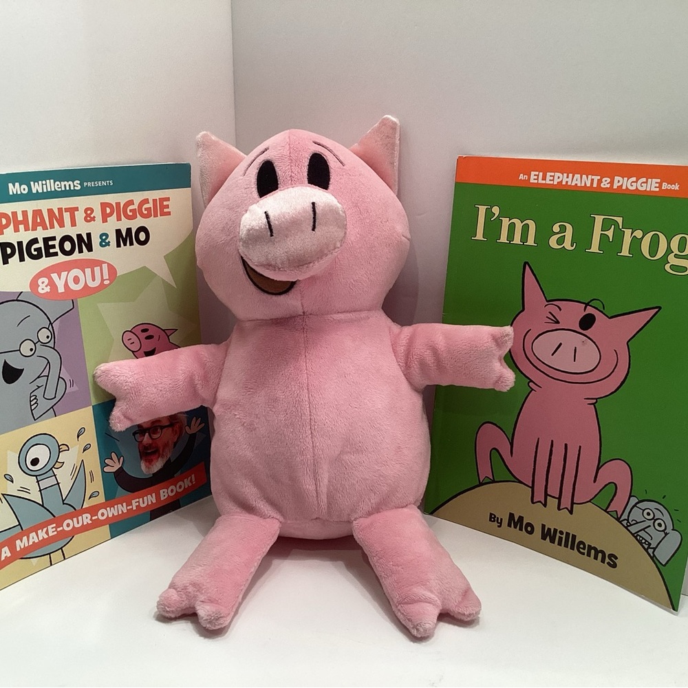 Mo Willems Pink Plush Pig and 2 books.